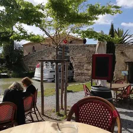 Ancienne Caserne Du Chateau